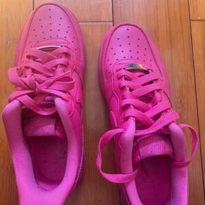 Air Force 1 fireberry sneakers